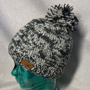 Rocky Mountain Hat Cozy Knit Pom-Pom Beanie